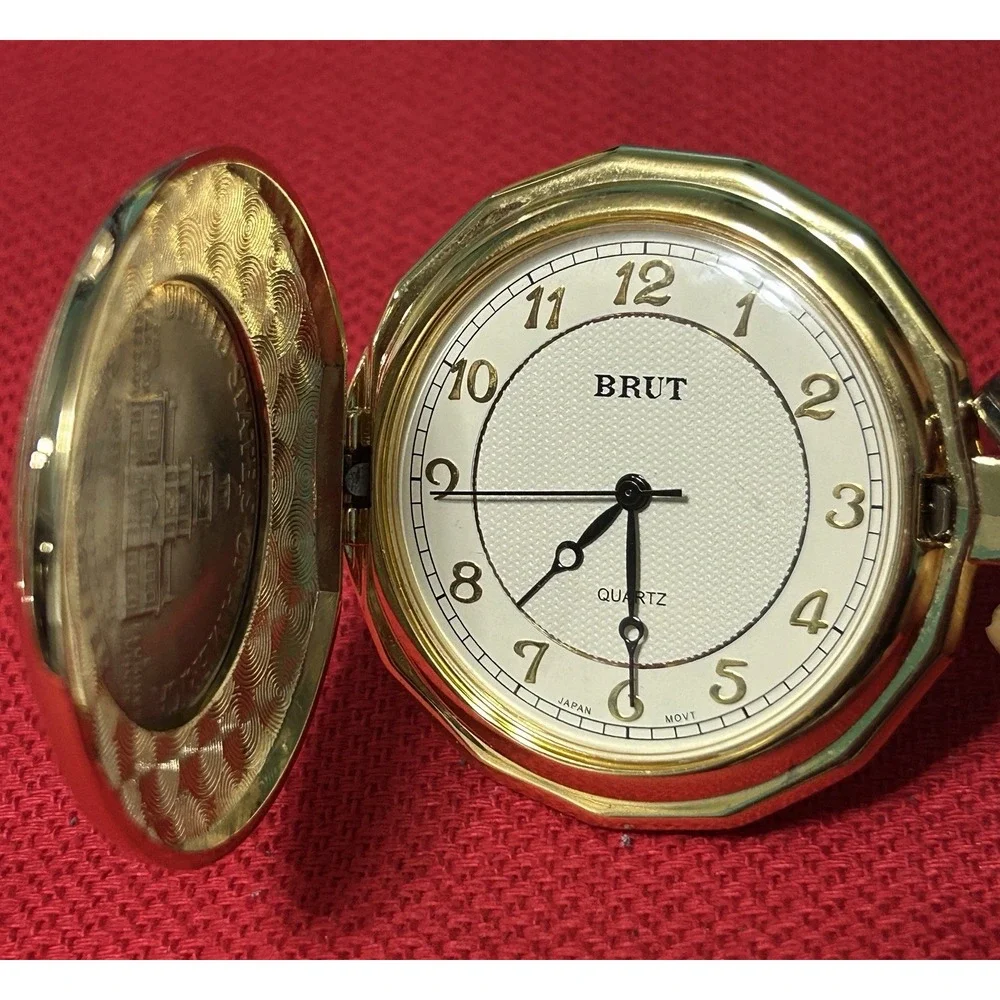 Vintage Brut Quartz JFK Bicentennial Gold Tone Half Dollar Coin Pocket Watch